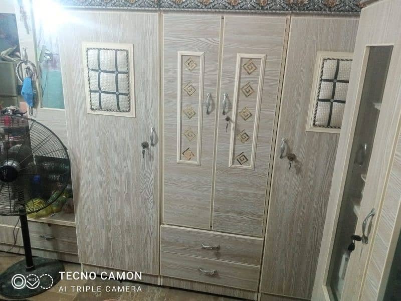 furniture for sell urgent shifting Karni h 1