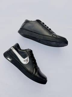 Men's black sneakers