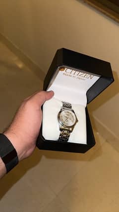 Citizen Quartz Saphire Water Resistant