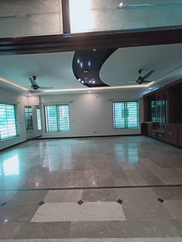 Kanal Upper Portion With Gass Available For Rent In Bahria Enclave Islamabad 5