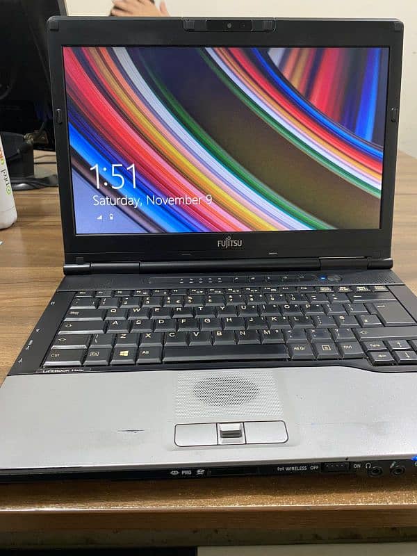 Fujitsu lifebook S series 7