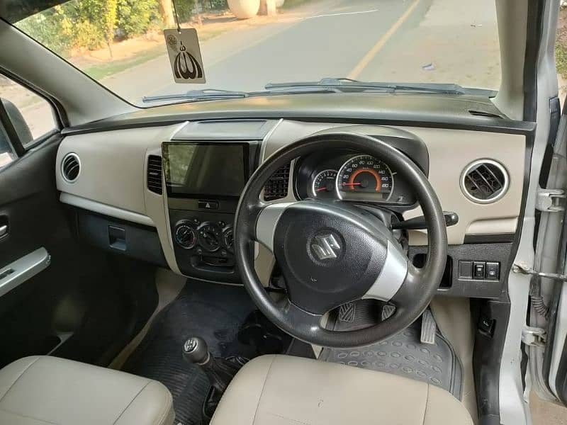 Suzuki Wagon R 2018 4