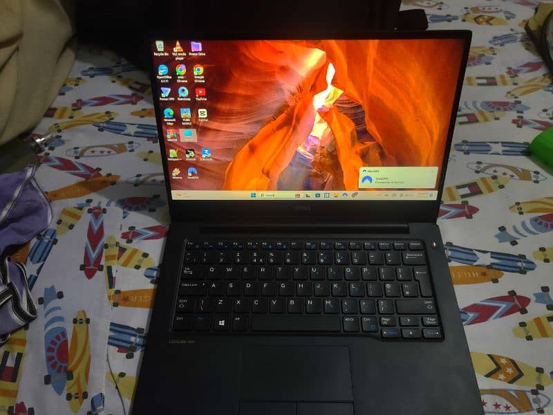 Dell latitude 7370 m7 6gen 4k touch screen 1