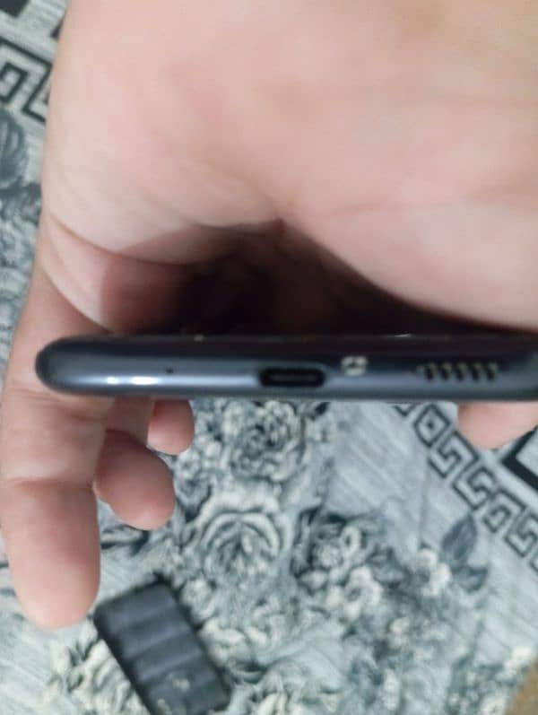 Samsung A11 used but in good condition 1