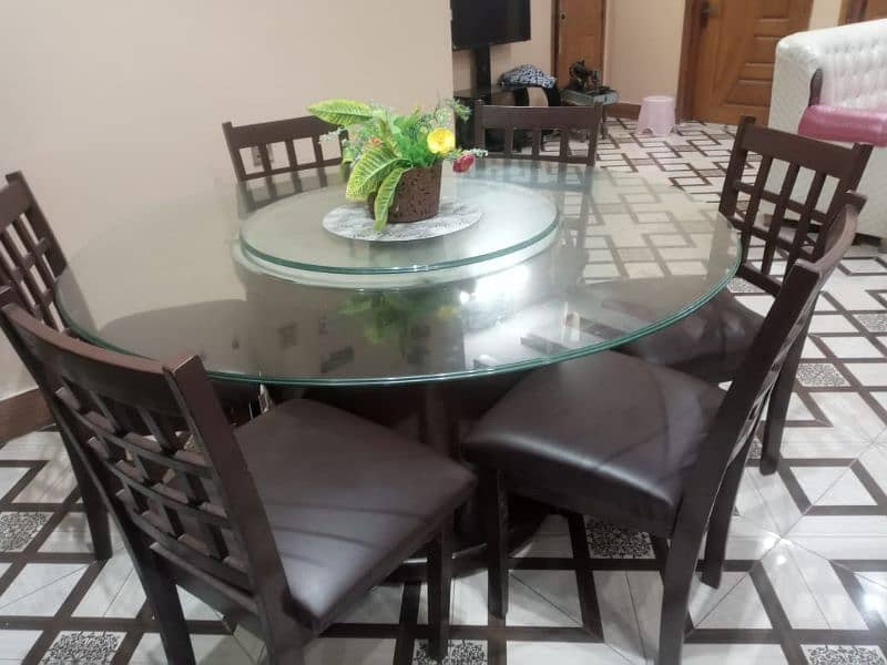 6 seater dining table 0