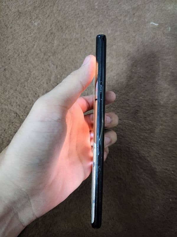 One plus 8 pro 8 GB RAM 128GB ROM 4