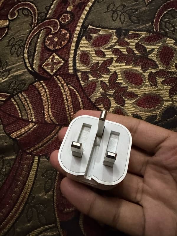 iPhone original adapter 20waat 0