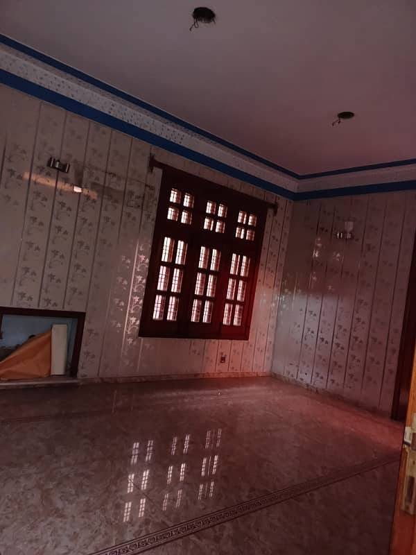 Iqbal Town : 1 Kanal House For Rent Rachna Block 6