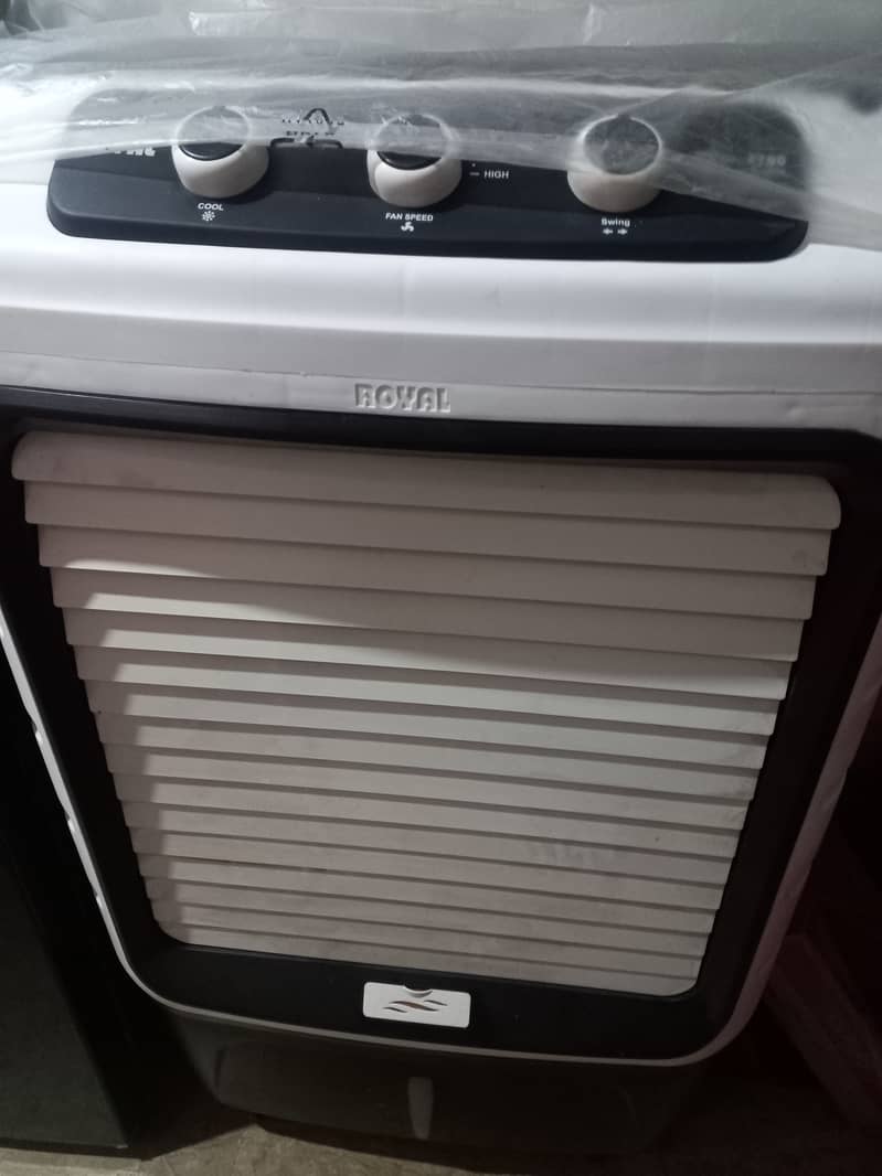 Almost new, only 2 months used Royal Room cooler for sale in lahore 0