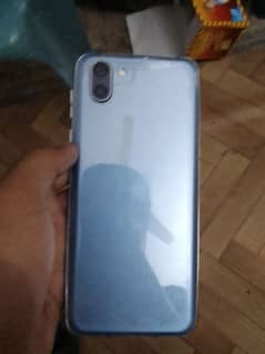 Aquos r2