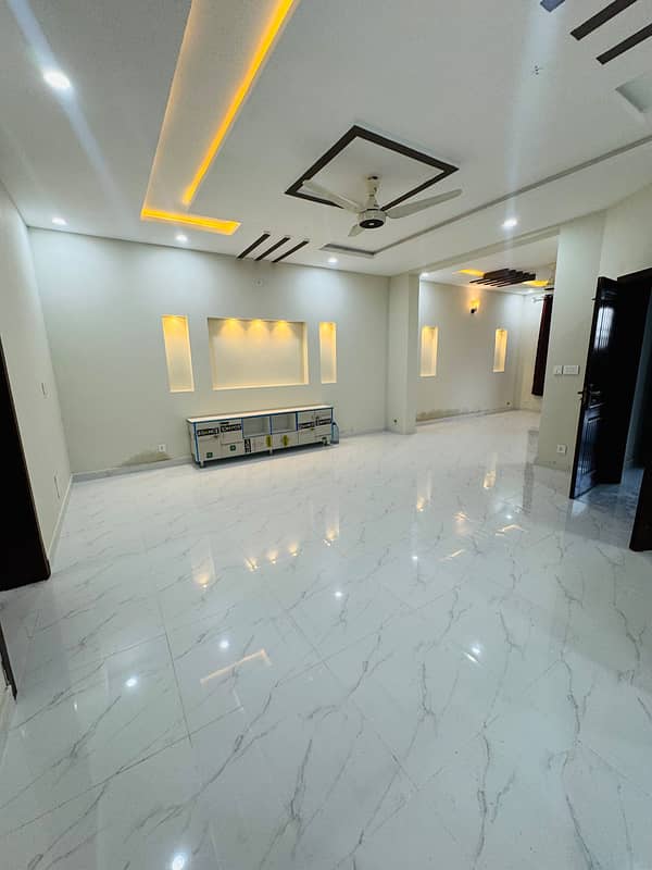 Brand New 7 Marla Ground Floor For Rent In I 11.2 1