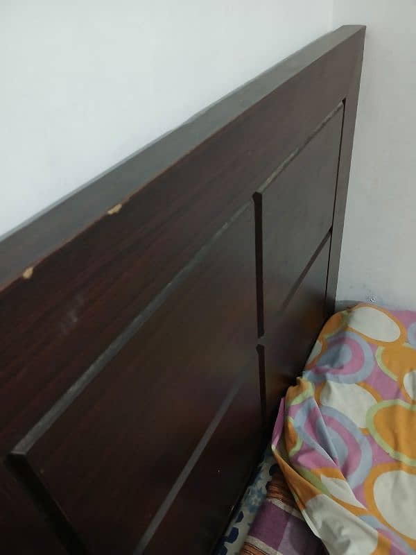 single bed 0