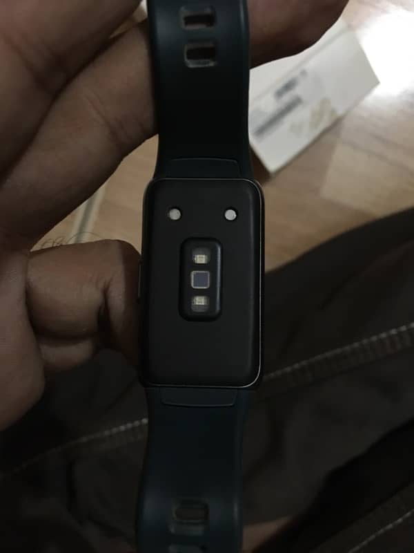 I am selling my huawei band 6 like a new 4