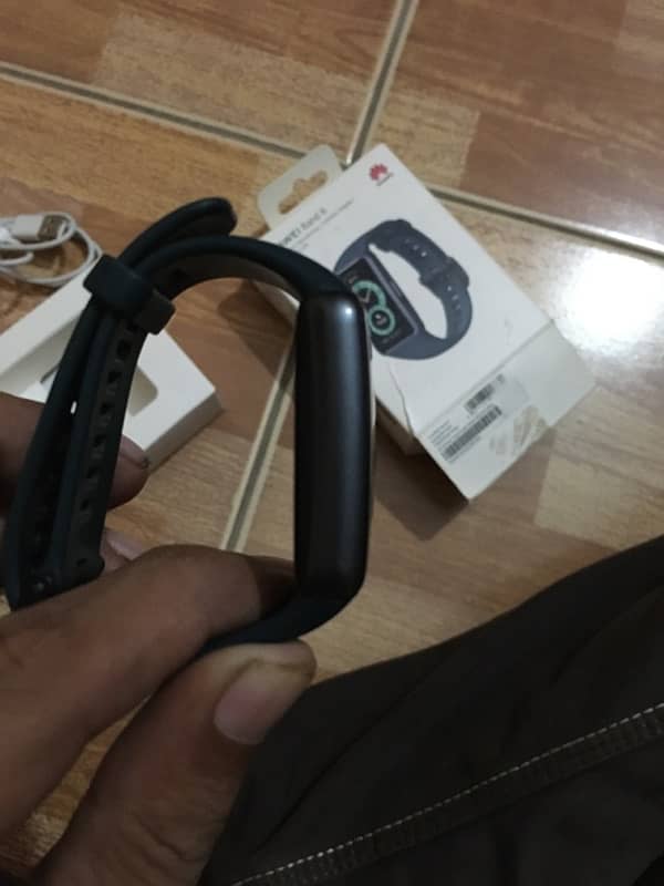 I am selling my huawei band 6 like a new 5