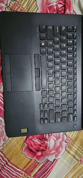 Dell Latitude E7470 1