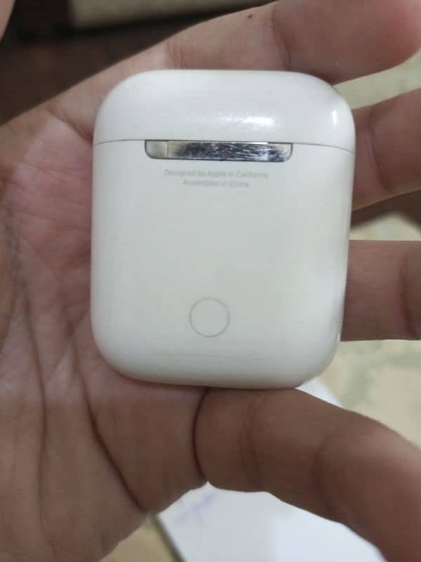 Apple air pods genration 2 for sale 1