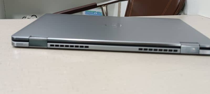 Dell Latitude 9520 360 Touch metal body with High quality sound 5