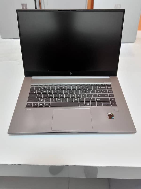 hp Zbook studio G7 1