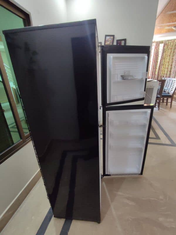 Pel fridge for urgent sale brand new box pack Mirror Glass 5