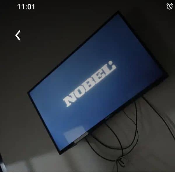 NOBLE Led look like brand new 40Q8 40'' 0