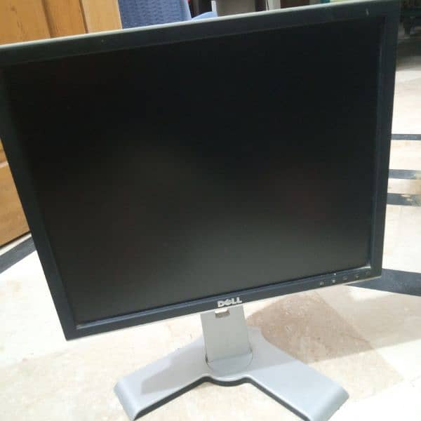 17 inches lcd for sale 0