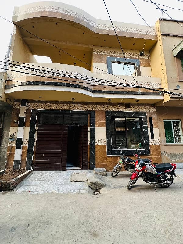 5 Marla 1.5 Store House available For Sale Sabzazar Most Beautiful House Prime location 9