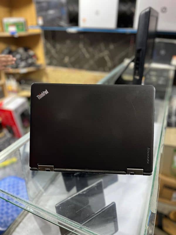 Lenovo ThinkPad Yoga 12 Core i5 5th Generation 1