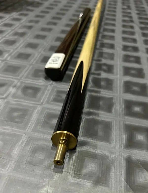 Snooker Cue Handmade with a bag 0