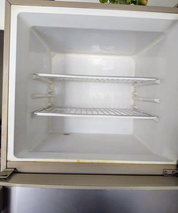 refrigerator Haier hrf-380 in cheap price 13