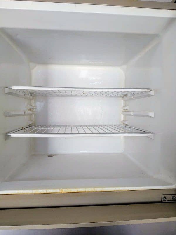 refrigerator Haier hrf-380 in cheap price 14