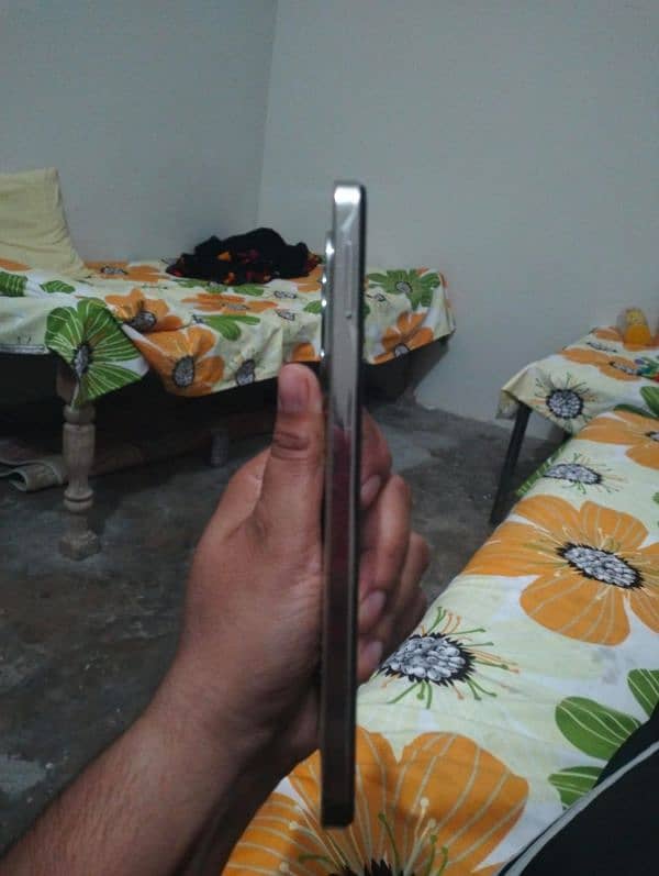 Infinix hot 40i 6