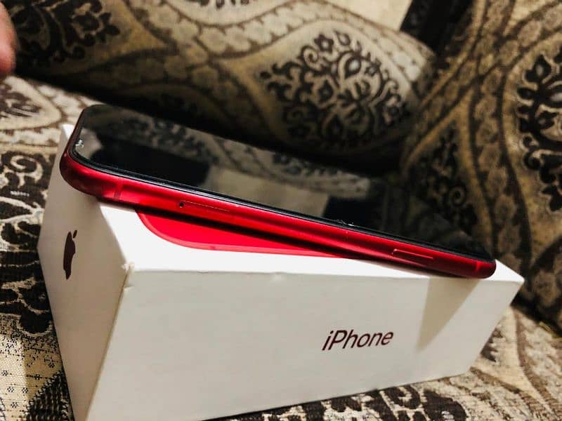 Iphone 11 64gb PTA Approved with Box No exchange 5