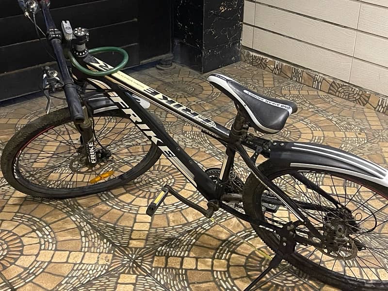 FRIKE MOUNTAIN BICYCLE | USED | 26' | cycle 12