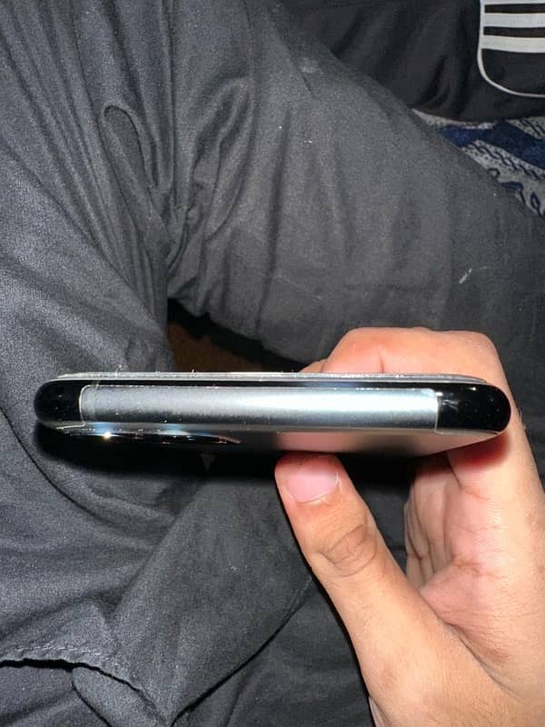 iphone 11 pro max Grey color  JV 3