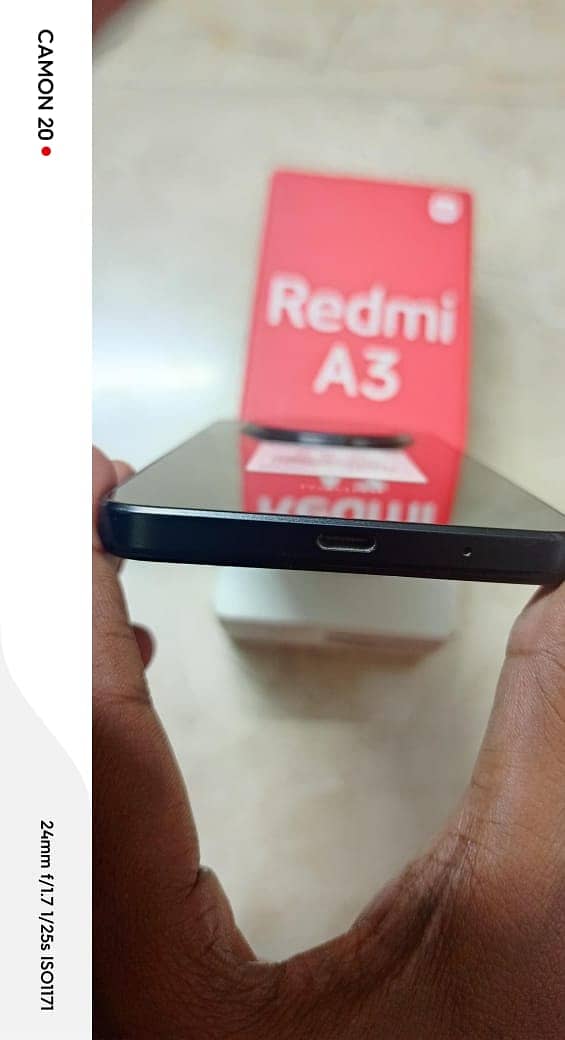 Realme A3 4-64 with warranty 2