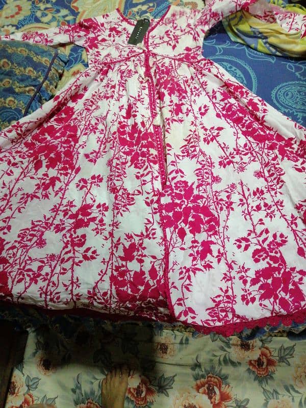 nakoosh new frock small. size 0