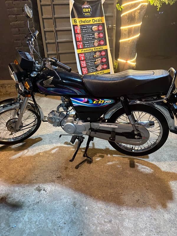 Honda CD70 Black color 2