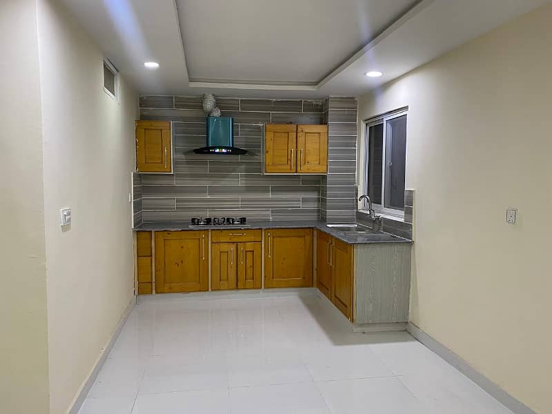 1bedroom unfurnished Brand New Appartment available for Rent in E 11 4 isb 5