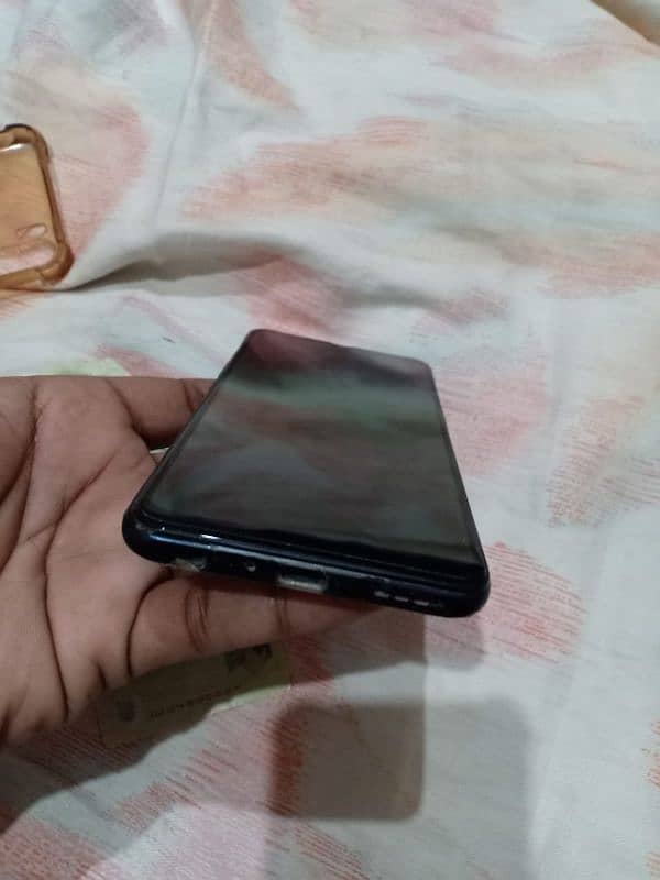 Oppo F 15.8/128 only panal damage 9