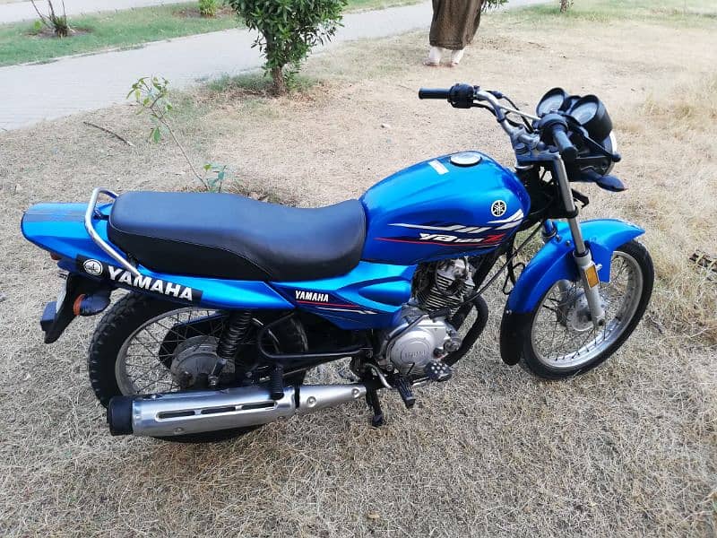 blue beauty Karachi yb 125z farwad gear 2020 self ybz 110 150 ybr gr 9