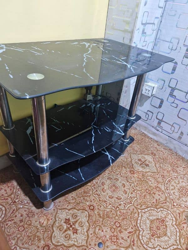 table in good quality 1