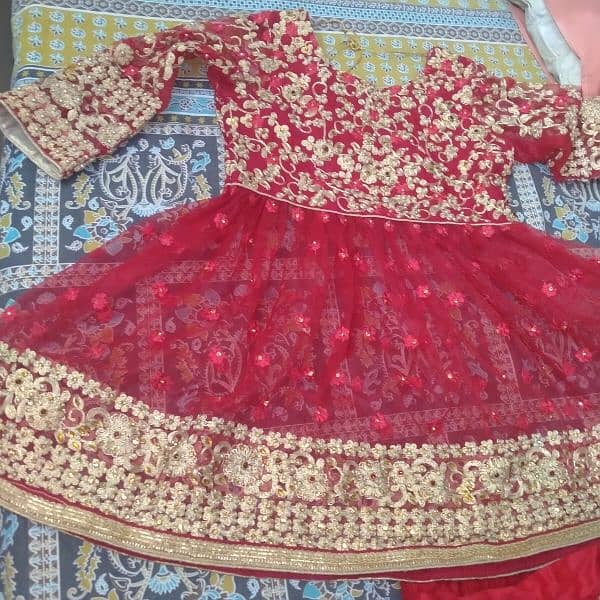 Used but in best condition bridal frock with lehenga 6