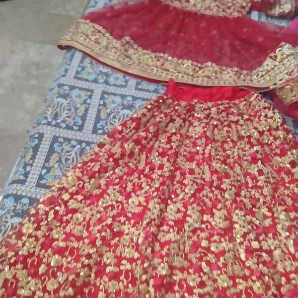 Used but in best condition bridal frock with lehenga 7