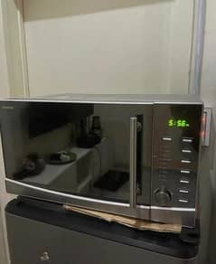 microwave oven