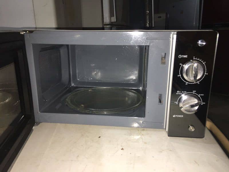 Haier 20Ltr Microwave For sale, Working Condition Guaranteed 2