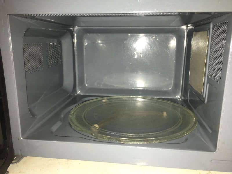 Haier 20Ltr Microwave For sale, Working Condition Guaranteed 3