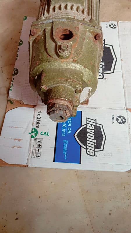 WATER MOTOR 220VOLTS 4