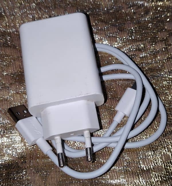 V40 Lite Original 44W Flash Charger Box Pulled Charger 1