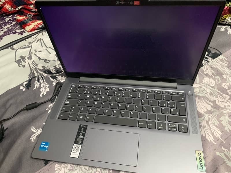 LENOVO IDEAPAD CORE I3 5