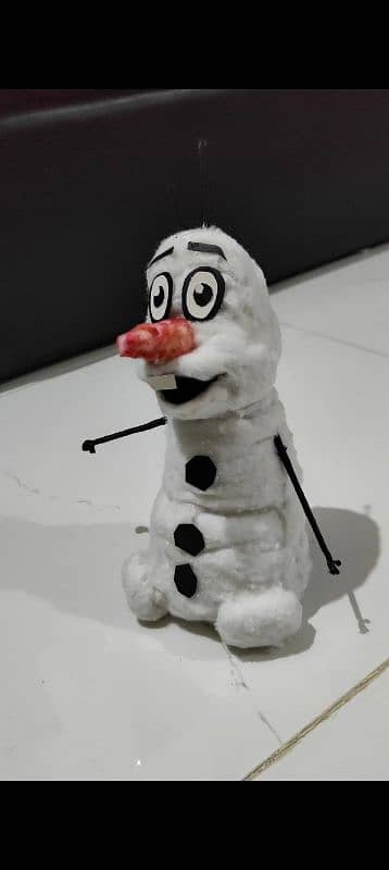 Cotton figure of Olaf 5